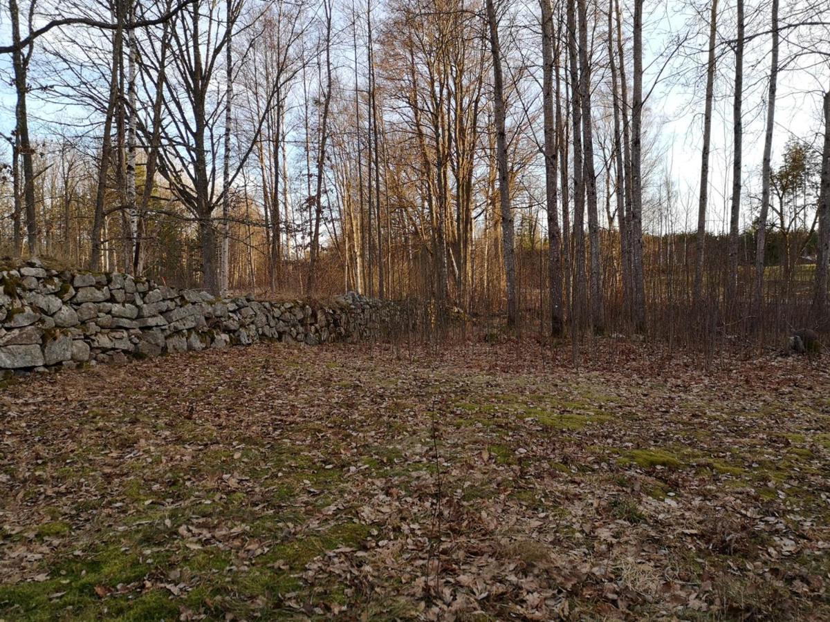 Mysig Stuga Med Oeppen Spis Och Uteplats Fröseke Esterno foto